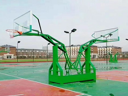 如何利用有限空间创建高效的篮球训练设施?